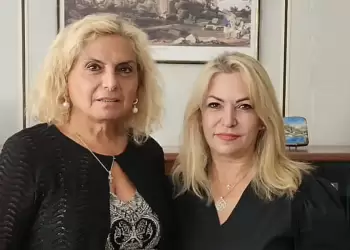 Επίσκεψη της Υφυπουργού Ανάπτυξης στις Διευθύνσεις Πρωτοβάθμιας και Δευτεροβάθμιας Εκπαίδευσης