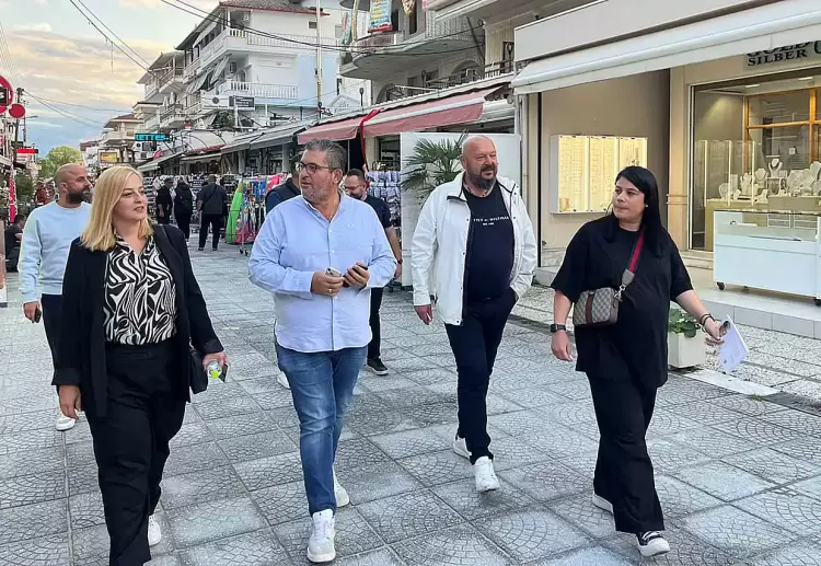 Επίσκεψη του υποψήφιου Προέδρου του Επιμελητηρίου Πιερίας Κώστα Πίτσια και υποψηφίων Συμβούλων στην Ολυμπιακή Ακτή Επίσκεψη του υποψήφιου Προέδρου του Επιμελητηρίου Πιερίας Κώστα Πίτσια και υποψηφίων Συμβούλων στην Ολυμπιακή Ακτή