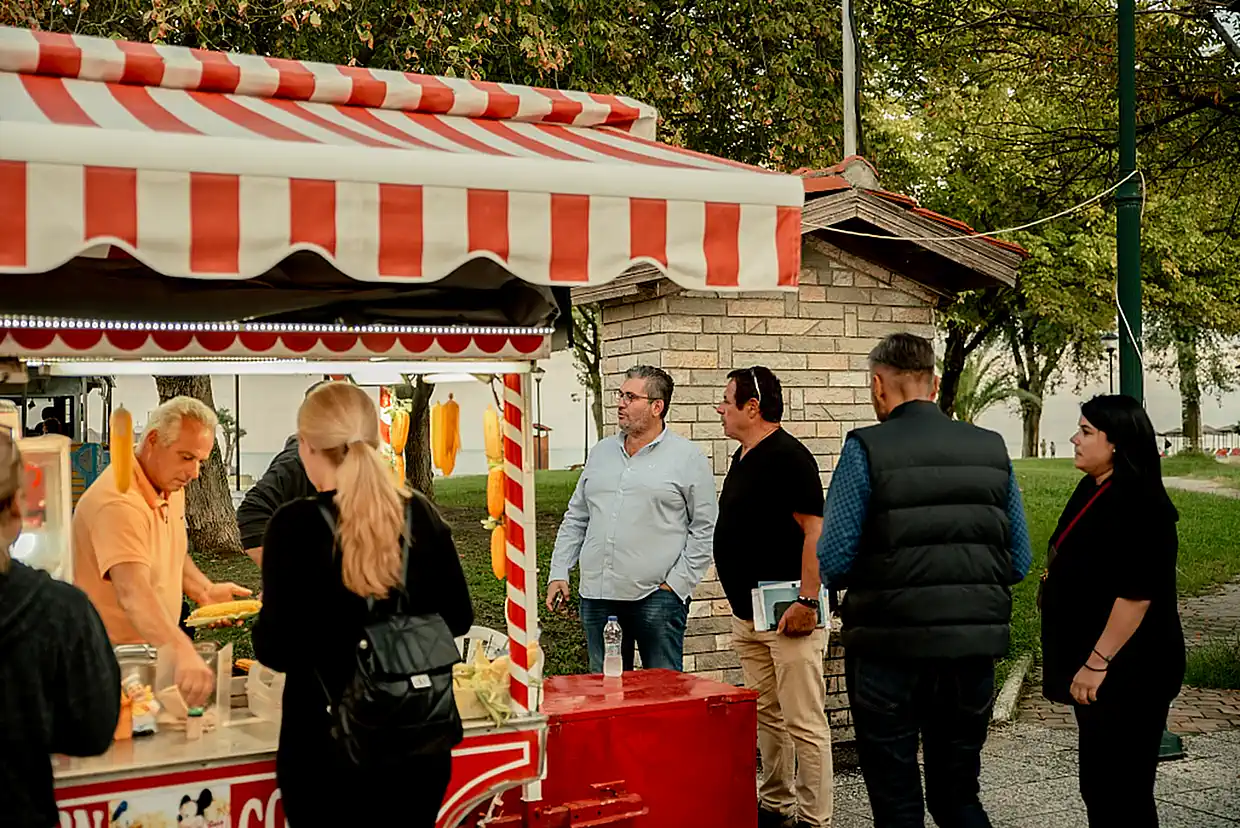 Επίσκεψη του υποψήφιου Προέδρου του Επιμελητηρίου Πιερίας Κώστα Πίτσια και υποψηφίων Συμβούλων στην Ολυμπιακή Ακτή Επίσκεψη του υποψήφιου Προέδρου του Επιμελητηρίου Πιερίας Κώστα Πίτσια και υποψηφίων Συμβούλων στην Ολυμπιακή Ακτή