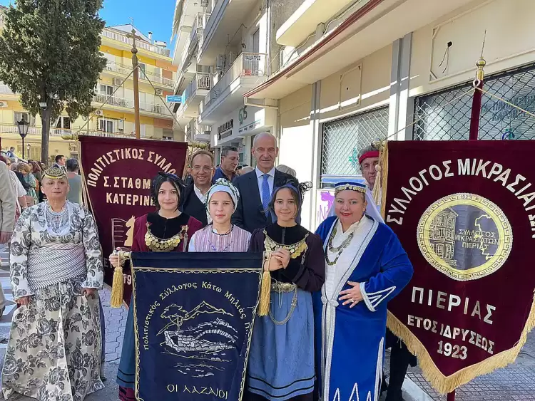 Φώντας Μπαραλιάκος: Δυναμώνουμε τη μνήμη μας για τον ηρωισμό και το θάρρος των Ελλήνων της Μικράς Ασίας (εικόνες) Φώντας Μπαραλιάκος: Δυναμώνουμε τη μνήμη μας για τον ηρωισμό και το θάρρος των Ελλήνων της Μικράς Ασίας