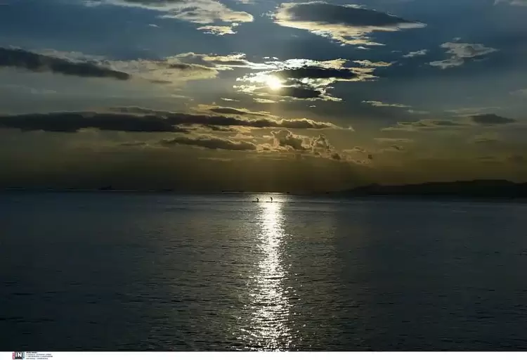 Ο καιρός σήμερα, Δευτέρα 16/9: Νεφώσεις παροδικά αυξημένες με τοπικές βροχές