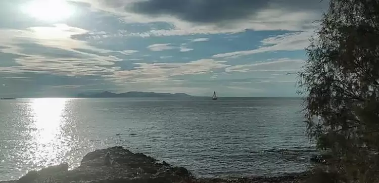 Ο καιρός σήμερα, Πέμπτη 12/9: Γενικά αίθριος με λίγη συννεφιά