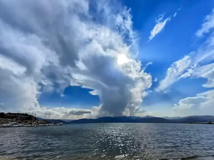 Ο καιρός σήμερα, Πέμπτη 26/9: Σχεδόν αίθριος με λίγες παροδικές νεφώσεις