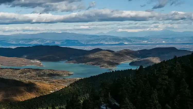 Ο καιρός σήμερα, Σάββατο 7/9: Συννεφιές με τοπικές βροχές και σποραδικές καταιγίδες
