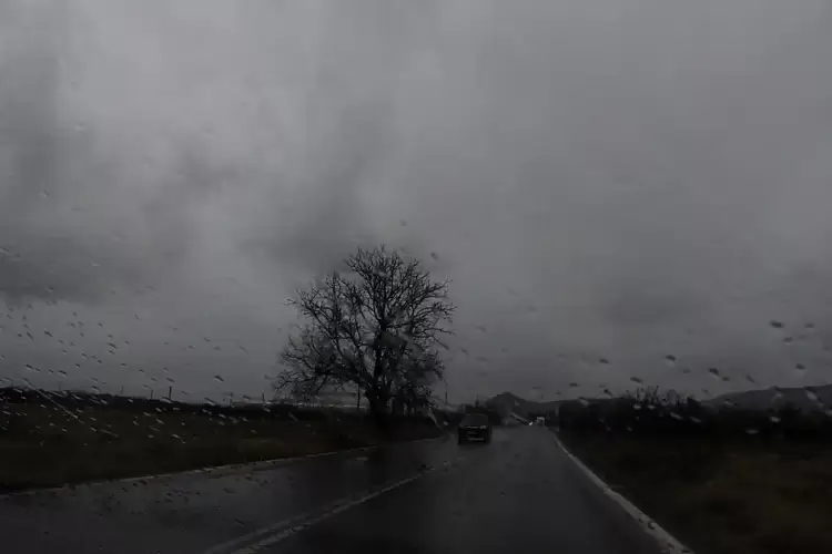 Ο καιρός σήμερα, Τρίτη 10/9: Τοπικές βροχές και σποραδικές καταιγίδες Ο καιρός σήμερα, Τρίτη 10/9: Τοπικές βροχές και σποραδικές καταιγίδες