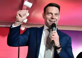 Κλείδωσε η υποψηφιότητα Κασσελάκη στον ΣΥΡΙΖΑ – Τι είπε στους βουλευτές 