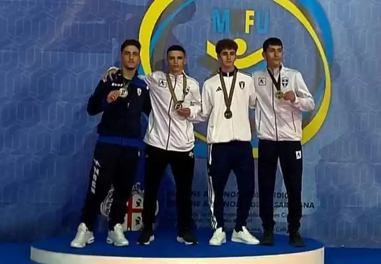 Μεσογειονίκης ο Παναγιώτης Σαμαράς της Λέσχης Καράτε Budokan Κατερίνης Μεσογειονίκης ο Παναγιώτης Σαμαράς της Λέσχης Καράτε Budokan Κατερίνης