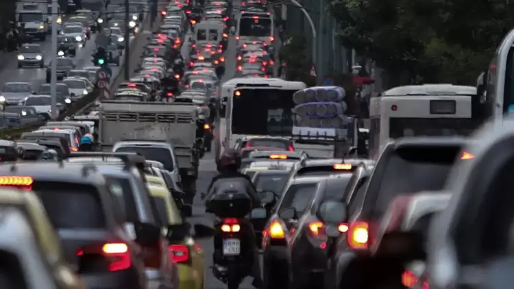 Ο νέος ΚΟΚ φέρνει σαρωτικές αλλαγές – Αλκοόλ, κράνος, ζώνη, κόκκινο και κινητό στο «στόχαστρο» Ο νέος ΚΟΚ φέρνει σαρωτικές αλλαγές – Αλκοόλ, κράνος, ζώνη, κόκκινο και κινητό στο «στόχαστρο»