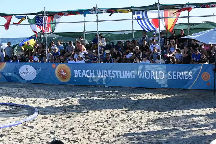 Παραλία Κατερίνης: Σπορ & Θέαμα στο Παγκόσμιο Πρωτάθλημα Πάλης στην Άμμο
