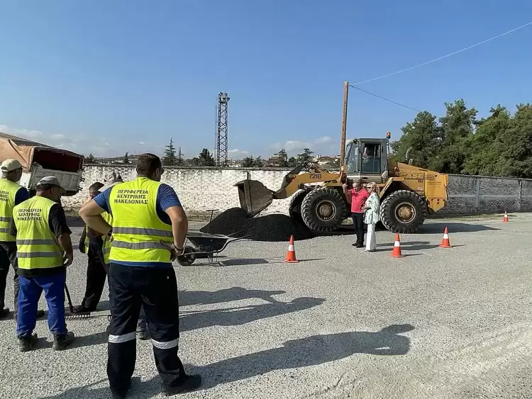 Η Περιφερειακή Ενότητα Πιερίας συνεχίζει τη συντήρηση του οδικού δικτύου με εργασίες ασφαλτόστρωσης