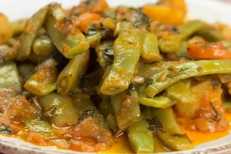 Τι θα φάμε σήμερα – Φασολάκια Τι θα φάμε σήμερα – Φασολάκια