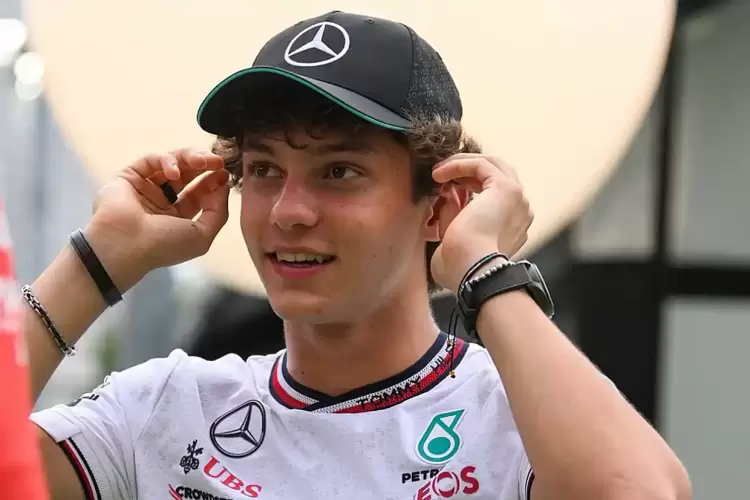 Formula 1: Γιατί η Mercedes πιστεύει τόσο πολύ στον Κίμι Αντονέλι, και πώς τον προορίζει για “νέο Χάμιλτον”