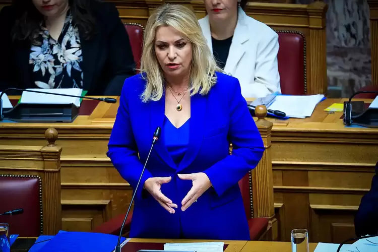 Η Άννα Μάνη Παπαδημητρίου για τους ελέγχους σε πρατήρια καυσίμων και την προστασία των καταναλωτών