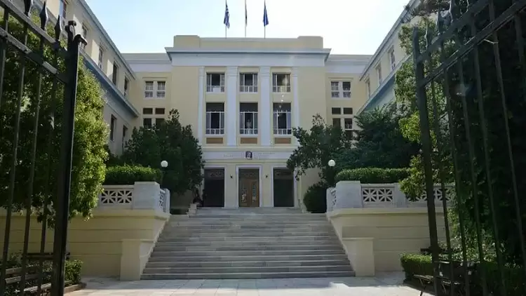 Διευρύνεται ο χάρτης των ξενόγλωσσων προπτυχιακών των ελληνικών πανεπιστήμιων