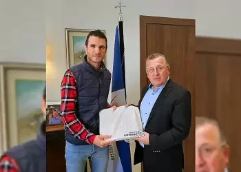 Ο Δήμαρχος Κατερίνης Ιωάννης Ντούμος συναντήθηκε Με τον Σπαρταθλητή Βαγγέλη Αναγνωστόπουλο