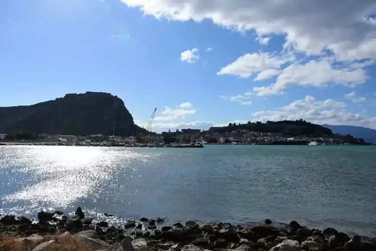 Ο καιρός σήμερα, Δευτέρα 14/10: Αίθριος με αραιές νεφώσεις Ο καιρός σήμερα, Δευτέρα 14/10: Αίθριος με αραιές νεφώσεις