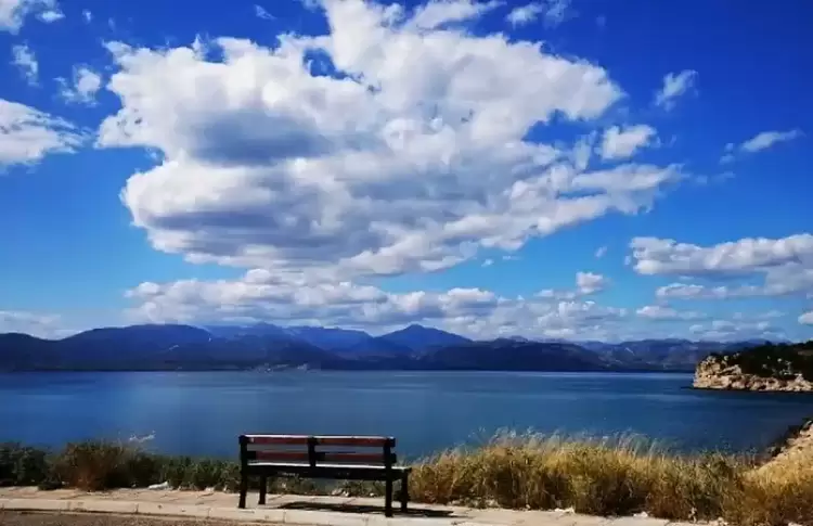 Ο καιρός σήμερα, Δευτέρα 7/10: Γενικά αίθριος με τοπικές νεφώσεις