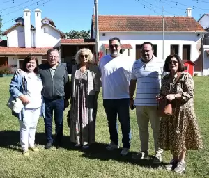 Κατερίνη: 1.300 μαθητές εκπαίδευσε ο Δήμος στο πλαίσιο του προγράμματος «Παιδί & σκύλος» Κατερίνη: 1.300 μαθητές εκπαίδευσε ο Δήμος στο πλαίσιο του προγράμματος «Παιδί & σκύλος»