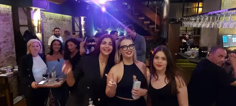 Κατερίνη: Φοιτητικό πάρτι Συλλόγου Φοιτητών του Τμήματος Διοίκησης Εφοδιαστικής Αλυσίδας Κατερίνη: Φοιτητικό πάρτι Συλλόγου Φοιτητών του Τμήματος Διοίκησης Εφοδιαστικής Αλυσίδας