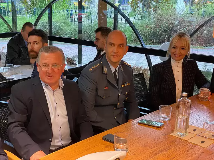 Κατερίνη: Ημέρα της Αστυνομίας – Δεξίωση στο «Ethrion Basement» Κατερίνη: Ημέρα της Αστυνομίας – Δεξίωση στο «ethrion Basement»