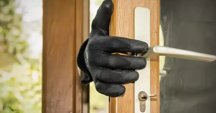 Κατερίνη: Κλοπές σε διαμερίσματα σε Πιερία και Λάρισα