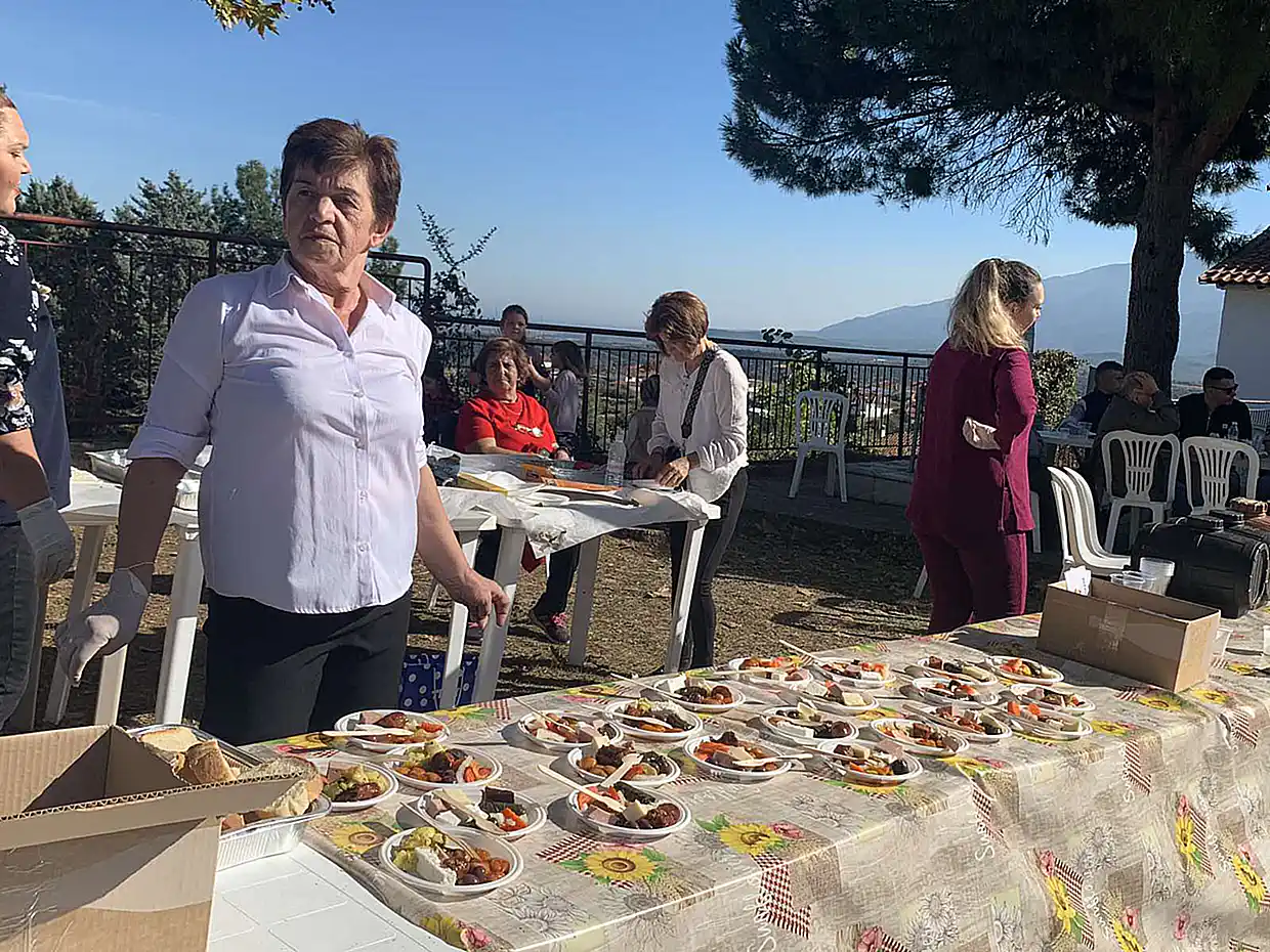 Κατερίνη - Μεσαία Μηλιά: Γιορτή Τσίπουρου και έκθεση τοπικών προϊόντων (εικόνες και βίντεο) Κατερίνη – Μεσαία Μηλιά: Γιορτή τσίπουρου και έκθεση τοπικών προϊόντων (εικόνες και βίντεο)