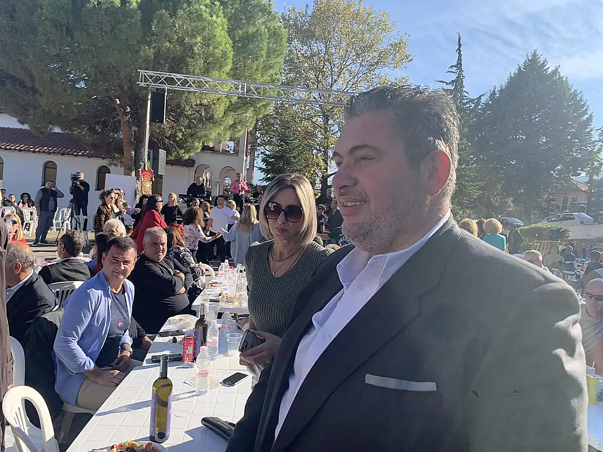 Κατερίνη - Μεσαία Μηλιά: Γιορτή Τσίπουρου και έκθεση τοπικών προϊόντων (εικόνες και βίντεο) Κατερίνη – Μεσαία Μηλιά: Γιορτή τσίπουρου και έκθεση τοπικών προϊόντων (εικόνες και βίντεο)