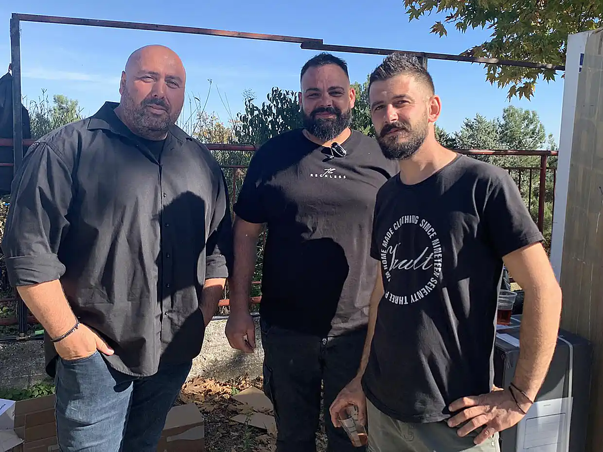 Κατερίνη - Μεσαία Μηλιά: Γιορτή Τσίπουρου και έκθεση τοπικών προϊόντων (εικόνες και βίντεο) Κατερίνη – Μεσαία Μηλιά: Γιορτή τσίπουρου και έκθεση τοπικών προϊόντων (εικόνες και βίντεο)