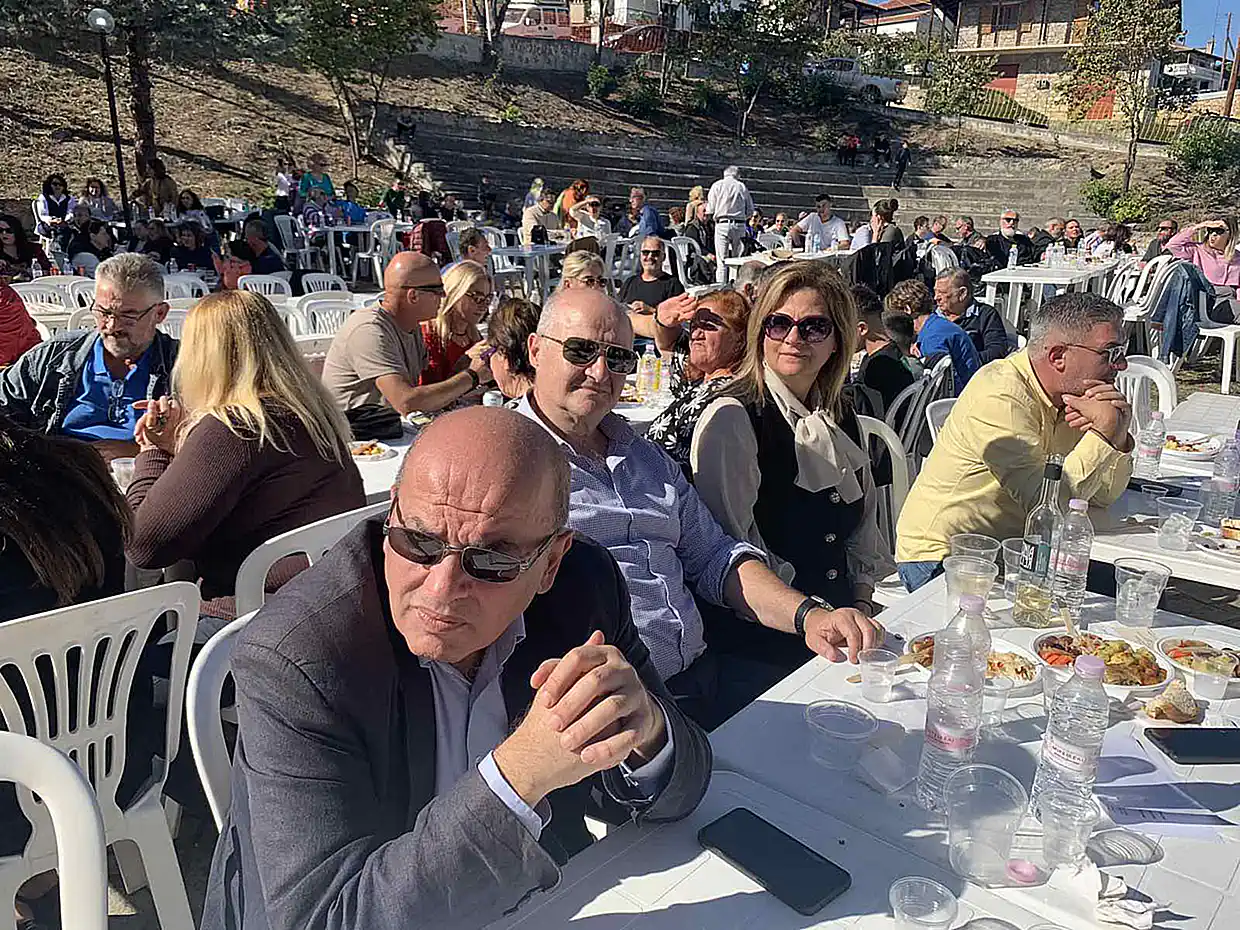 Κατερίνη - Μεσαία Μηλιά: Γιορτή Τσίπουρου και έκθεση τοπικών προϊόντων (εικόνες και βίντεο) Κατερίνη – Μεσαία Μηλιά: Γιορτή τσίπουρου και Έκθεση τοπικών Προϊόντων