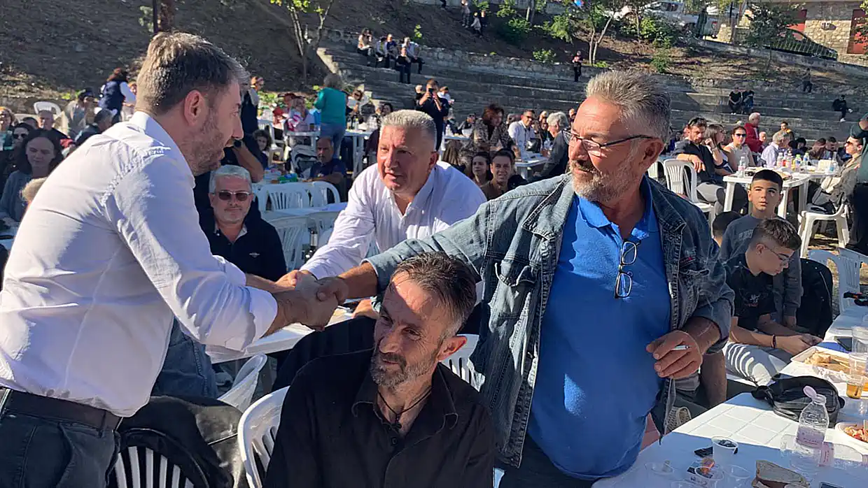 Κατερίνη - Μεσαία Μηλιά: Γιορτή Τσίπουρου και έκθεση τοπικών προϊόντων (εικόνες και βίντεο) Κατερίνη – Μεσαία Μηλιά: Γιορτή τσίπουρου και έκθεση τοπικών προϊόντων (εικόνες και βίντεο)