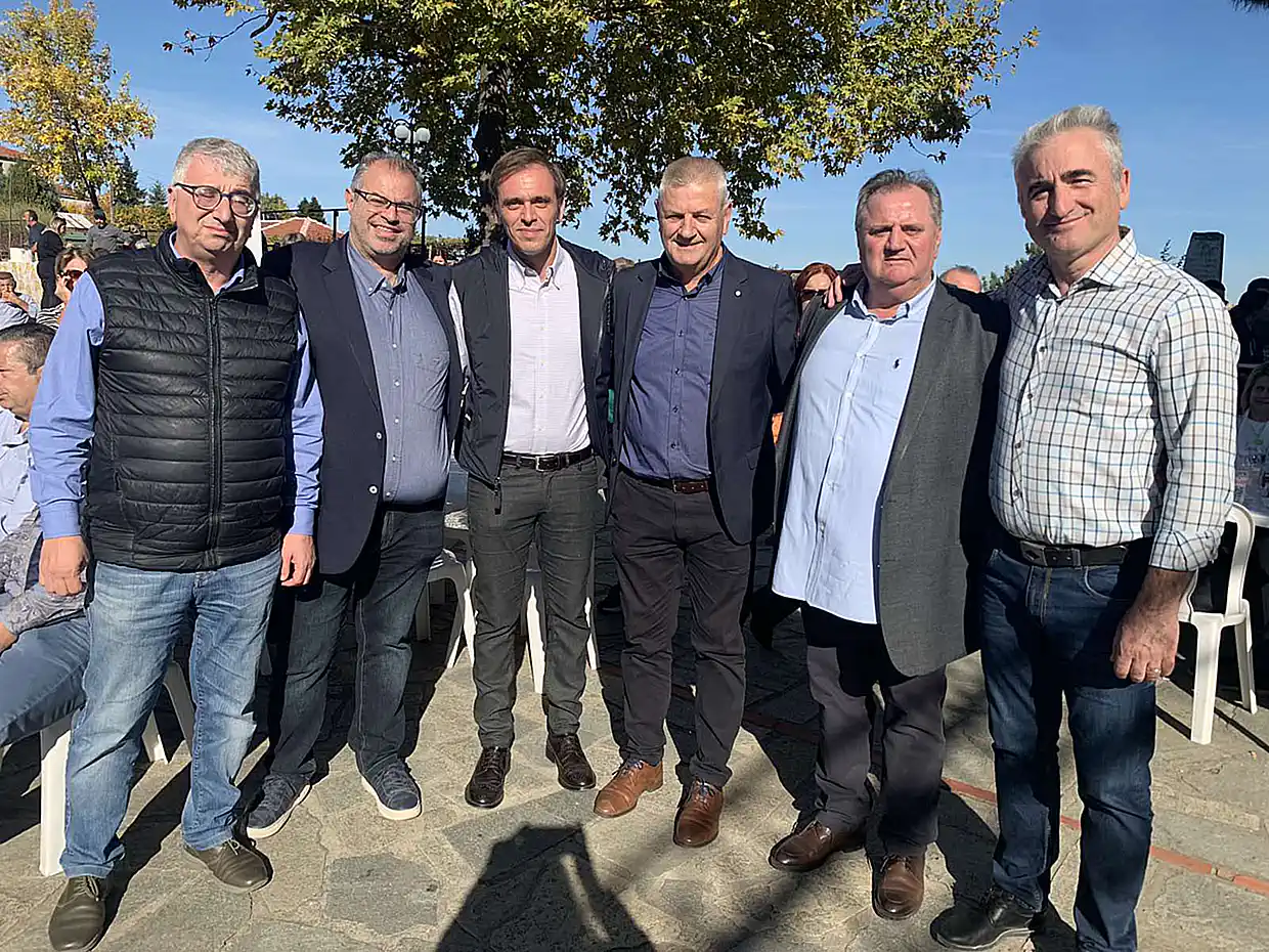 Κατερίνη - Μεσαία Μηλιά: Γιορτή Τσίπουρου και έκθεση τοπικών προϊόντων (εικόνες και βίντεο) Κατερίνη – Μεσαία Μηλιά: Γιορτή τσίπουρου και έκθεση τοπικών προϊόντων (εικόνες και βίντεο)