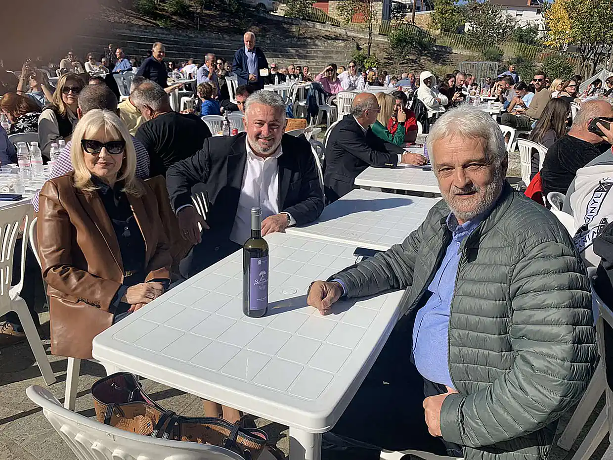 Κατερίνη - Μεσαία Μηλιά: Γιορτή Τσίπουρου και έκθεση τοπικών προϊόντων (εικόνες και βίντεο) Κατερίνη – Μεσαία Μηλιά: Γιορτή τσίπουρου και έκθεση τοπικών προϊόντων (εικόνες και βίντεο)