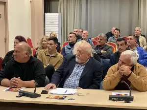 Δημοτικό Συμβούλιο Κατερίνης: «Μύρισε» το Πάρκο των Χρωμάτων - Αποχώρησε η «Εκκίνηση» Κατερίνη: Ζωντανή μετάδοση της συνεδρίασης του Δημοτικού Συμβουλίου