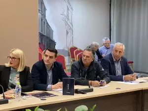 Δημοτικό Συμβούλιο Κατερίνης: «Μύρισε» το Πάρκο των Χρωμάτων - Αποχώρησε η «Εκκίνηση» Κατερίνη: Ζωντανή μετάδοση της συνεδρίασης του Δημοτικού Συμβουλίου