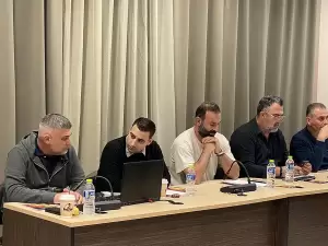 Δημοτικό Συμβούλιο Κατερίνης: «Μύρισε» το Πάρκο των Χρωμάτων - Αποχώρησε η «Εκκίνηση» Κατερίνη: Ζωντανή μετάδοση της συνεδρίασης του Δημοτικού Συμβουλίου