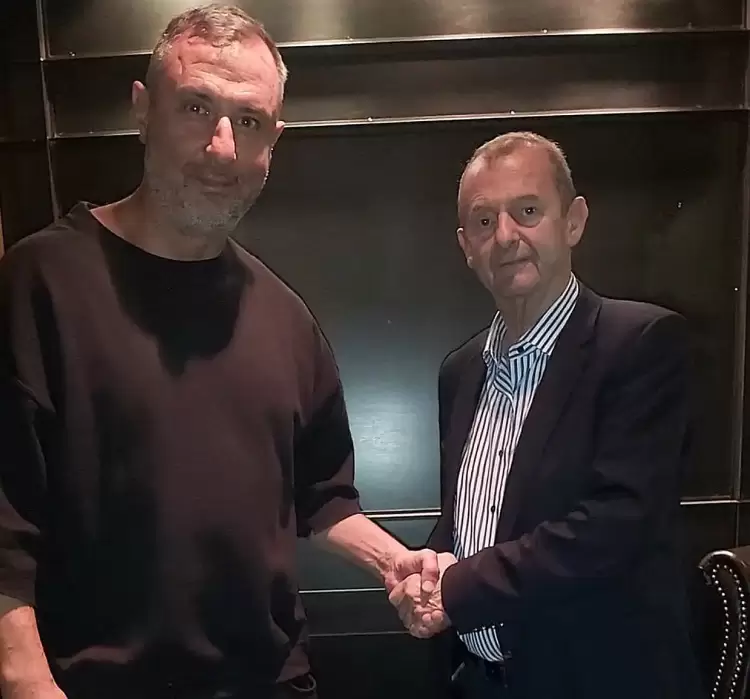 Μαζί μας ο Δημήτρης Αργυρόπουλος, Υποψήφιος Σύμβουλος με την Επιμελητηριακή Πορεία, με επικεφαλής τον Ηλία Χατζηχριστοδούλου. 