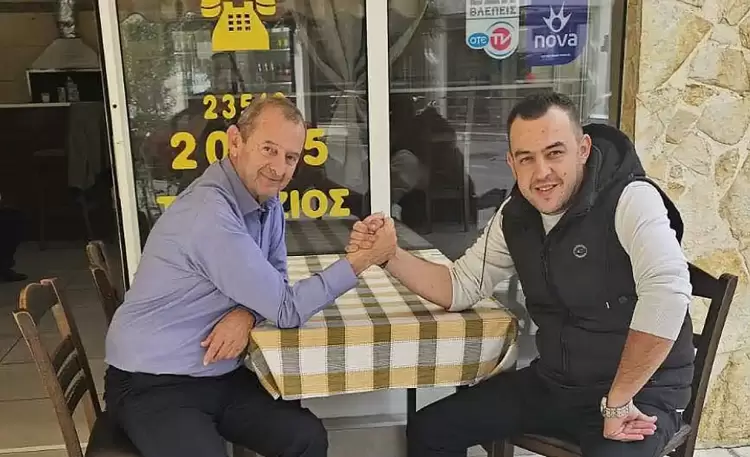 Μαζί μας ο Τζιάτζιος Αθανάσιος, Υποψήφιος Σύμβουλος με την Επιμελητηριακή Πορεία, με επικεφαλής τον Ηλία Χατζηχριστοδούλου Μαζί μας ο Τζιάτζιος Αθανάσιος, Υποψήφιος Σύμβουλος με την Επιμελητηριακή Πορεία, με επικεφαλής τον Ηλία Χατζηχριστοδούλου