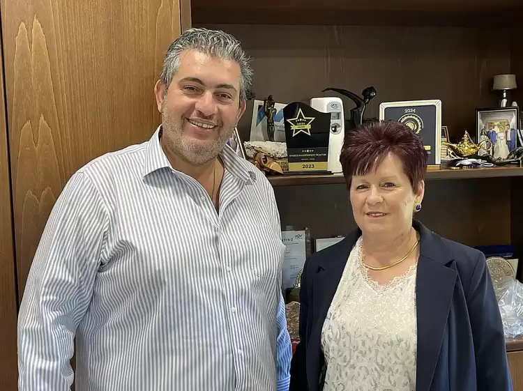 Πιερία Αύριο: Υποψήφια με τον Κώστα Πίτσια η Ευγενία Τσιρώνη Πιερία Αύριο: Υποψήφια με τον Κώστα Πίτσια η Ευγενία Τσιρώνη