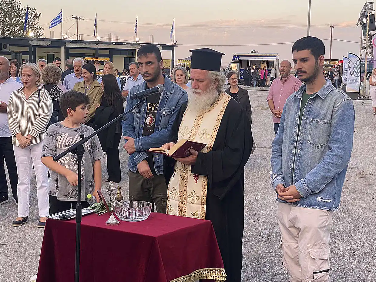 Πιερία - Δήμος Δίου-Ολύμπου: Εγκαινιάστηκε η 19η Γιορτή του Αγρότη και Κτηνοτρόφου στην Καρίτσα (εικόνες & βίντεο) Πιερία – Δήμος Δίου Ολύμπου: Εγκαινιάστηκε η 19η Γιορτή του Αγρότη και Κτηνοτρόφου στην Καρίτσα