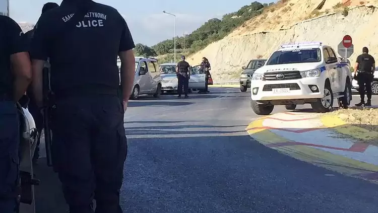 Πιερία: Σύλληψη για παράνομη μεταφορά 4 αλλοδαπών