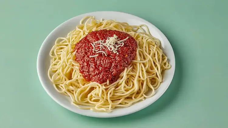 Πώς τρων τα μακαρόνια; Με ψωμί ή χωρίς ψωμί; Πώς τρων τα μακαρόνια; Με ψωμί ή χωρίς ψωμί;