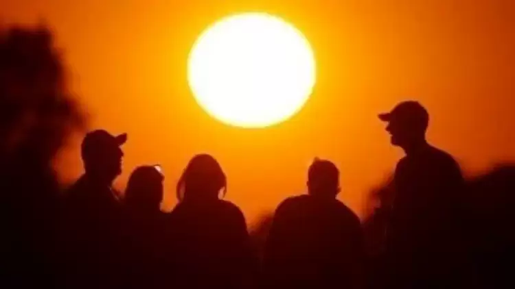 Ο Σεπτέμβριος ήταν ο δεύτερος θερμότερος μήνας στα χρονικά Ο Σεπτέμβριος ήταν ο δεύτερος θερμότερος μήνας στα χρονικά