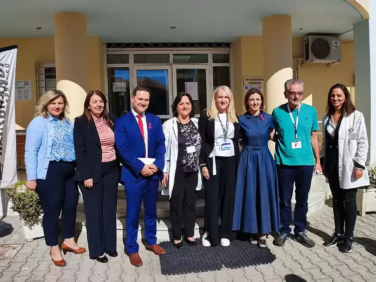 Τη Δευτέρα η Αναπληρώτρια Υπουργός Υγείας Ειρήνη Αγαπηδάκη επισκέφτηκε τα κέντρα υγείας Λιτοχώρου, Κατερίνης και Αιγινίου. Τη Δευτέρα η Αναπληρώτρια Υπουργός Υγείας Ειρήνη Αγαπηδάκη επισκέφτηκε τα κέντρα υγείας Λιτοχώρου, Κατερίνης και Αιγινίου.