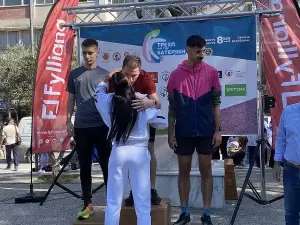 Τρέχω για την Κατερίνη: Η απονομή των μεταλλίων από τον αγώνα δρόμου (βίντεο & εικόνες)