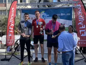 Τρέχω για την Κατερίνη: Η απονομή των μεταλλίων από τον αγώνα δρόμου (βίντεο & εικόνες)