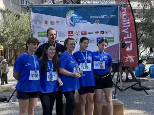 Τρέχω για την Κατερίνη: Η απονομή των μεταλλίων από τον αγώνα δρόμου (βίντεο & εικόνες)