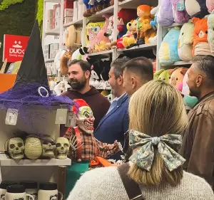 Ο υπ. πρόεδρος του Επιμελητηρίου Πιερίας κ. Κώστα Πίτσιας στα καταστήματα της πόλης