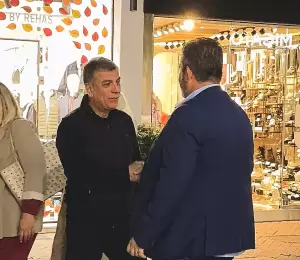 Ο υπ. πρόεδρος του Επιμελητηρίου Πιερίας κ. Κώστα Πίτσιας στα καταστήματα της πόλης