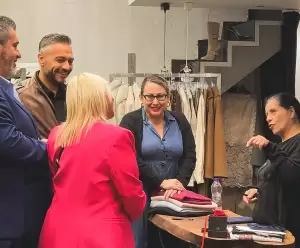 Ο υπ. πρόεδρος του Επιμελητηρίου Πιερίας κ. Κώστα Πίτσιας στα καταστήματα της πόλης