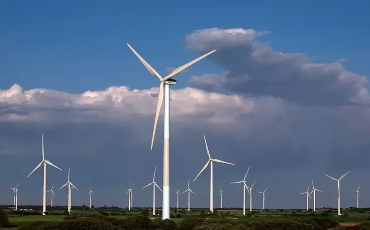 Η Amazon επενδύει σε αιολική ενέργεια από την Ελλάδα Η Amazon επενδύει σε αιολική ενέργεια από την Ελλάδα